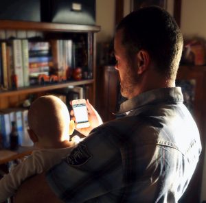 Caption: Parenting in the iOS age Credit: Flickr/Jonathan Nalder CC BY-NC 2.0